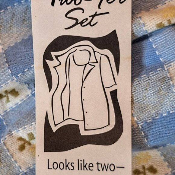 Women's L Short-sleeve Blue Button-up Gingham w/Attached Floral Embroidered Tank - Picture 6 of 6